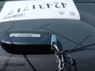 2017 Jeep Grand Cherokee Altitude с VIN 1C4RJFAG3HC811787, выставлен на аукционе IAAI как лот 42431717 с пробегом 170 840 миль миль и . История ставок и продаж доступна на DreamBid. Изображение 11.