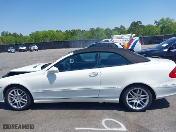 2009 Mercedes-Benz CLK-Class 3.5L with VIN WDBTK56F09T104434, listed as a IAAI auction lot 41976340 with 58,710 mi miles. Bid and sale history available at carsss.com. Image 14.