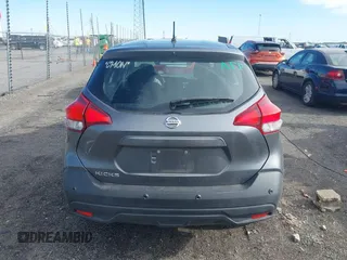 2020 Nissan Kicks S z VIN 3N1CP5BV1LL544239, wystawiony jako IAAI lot #42071513 z przebiegiem 89 921 mil mil oraz . Historia ofert i sprzedaży dostępna na DreamBid. Obrazek 17.