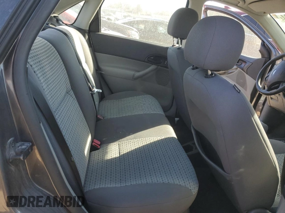 2007 Ford Focus S with VIN 1FAHP34N27W151263, listed as a Copart auction lot 42933324 with 128,598 mi miles and Salvage Title. Bid and sale history available at carsss.com. Image 10.