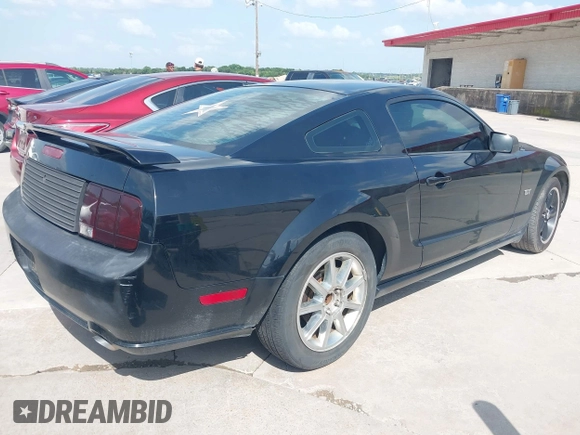 2008 Ford Mustang GT Deluxe with VIN 1ZVHT82H985134187, listed as a IAAI auction lot 42496490 with 247,447 mi miles and . Bid and sale history available at DreamBid. Image 4.