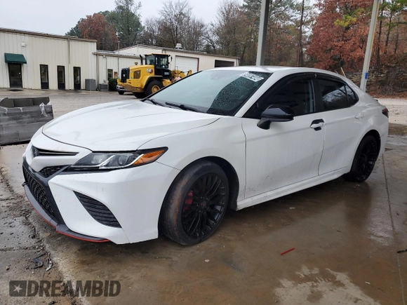 2019 Toyota Camry LE with VIN 4T1B11HK4KU272902, listed as a Copart auction lot 84097484 with 94,433 mi miles and Clean Title. Bid and sale history available at carsss.com. Image 1.