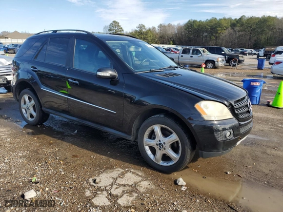 2008 Mercedes-Benz M-Class 3.5L with VIN 4JGBB86E58A389093, listed as a Copart auction lot 42672785 with 140,171 mi miles and Salvage Title. Bid and sale history available at carsss.com. Image 4.