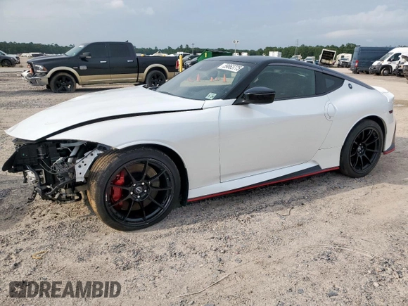 2024 Nissan Z Nismo с VIN JN1BZ4CH9RM360562, выставлен на аукционе Copart как лот 59863775 с пробегом 8 868 миль миль и Списание • Salvage title. История ставок и продаж доступна на DreamBid. Изображение 1.