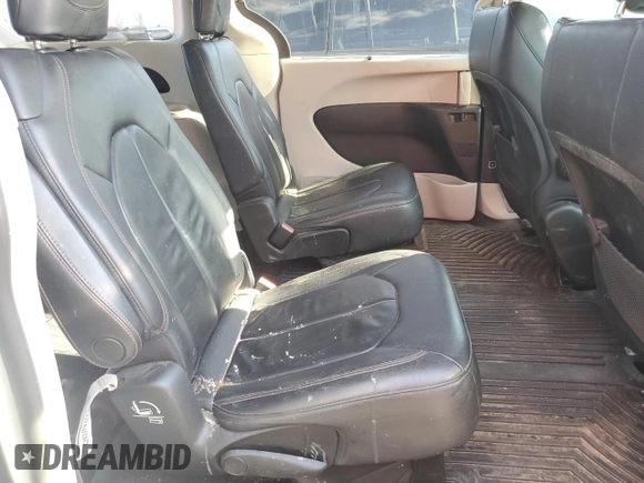 2017 Chrysler Pacifica Touring L with VIN 2C4RC1BGXHR831361, listed as a Copart auction lot 55172955 with 104,116 mi miles and Non Repairable. Bid and sale history available at DreamBid. Image 11.