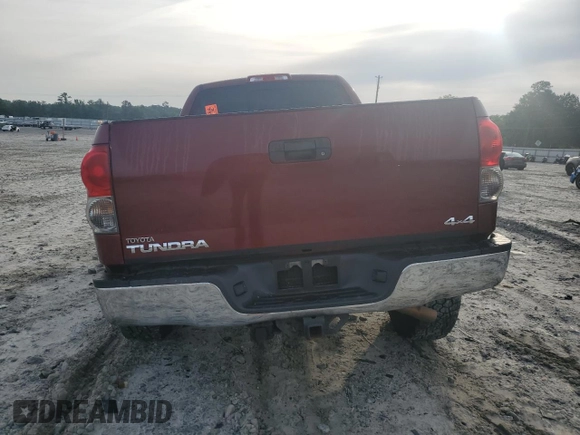 2008 Toyota Tundra z VIN 5TBBV541X8S517009, wystawiony jako Copart lot #59771525 z przebiegiem Nie podano mil oraz Szkoda całkowita • Salvage title. Historia ofert i sprzedaży dostępna na DreamBid. Obrazek 6.