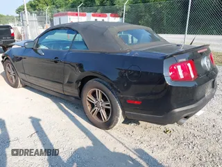 2011 Ford Mustang V6 с VIN 1ZVBP8EM6B5156965, выставлен на аукционе IAAI как лот 42600093 с пробегом 165 868 миль миль и . История ставок и продаж доступна на DreamBid. Изображение 3.