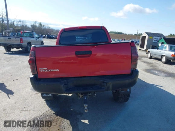 2014 Toyota Tacoma with VIN 5TFUX4EN7EX027719, listed as a IAAI auction lot 41922936 with 163,047 mi miles and . Bid and sale history available at DreamBid. Image 16.