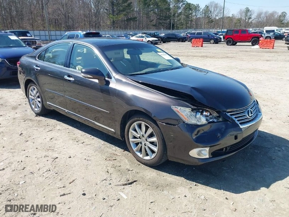 2010 Lexus ES 350 with VIN JTHBK1EG6A2409266, listed as a IAAI auction lot 41768886 with 132,100 mi miles. Bid and sale history available at carsss.com. Image 1.
