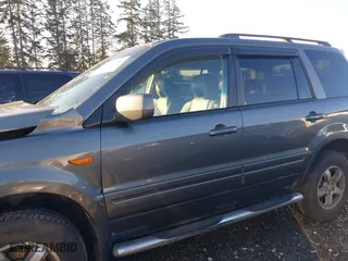 2008 Honda Pilot EX-L with VIN 5FNYF18738B026307, listed as a IAAI auction lot 41435086 with 197,695 mi miles. Bid and sale history available at carsss.com. Image 14.