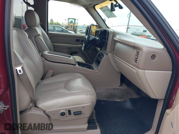 2004 Chevrolet Tahoe LS z VIN 1GNEC13T54R264848, wystawiony jako IAAI lot #42237186 z przebiegiem Nie podano mil oraz . Historia ofert i sprzedaży dostępna na DreamBid. Obrazek 5.