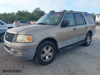 2003 Ford Expedition Special Service with VIN 1FMRU15W53LA44296, listed as a IAAI auction lot 41084481 with 1 mi miles. Bid and sale history available at carsss.com. Image 2.