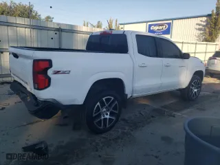 2023 Chevrolet Colorado 4WD Z71 with VIN 1GCPTDEK9P1254821, listed as a Copart auction lot 43172645 with 20,274 mi miles and Salvage Title. Bid and sale history available at carsss.com. Image 3.