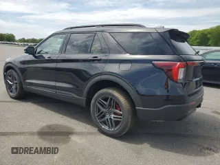 2025 Ford Explorer ST-Line z VIN 1FMUK8KH6SGB63562, wystawiony jako Copart lot #56751205 z przebiegiem 709 mil mil oraz Czysty tytuł • Clean title. Historia ofert i sprzedaży dostępna na DreamBid. Obrazek 2.