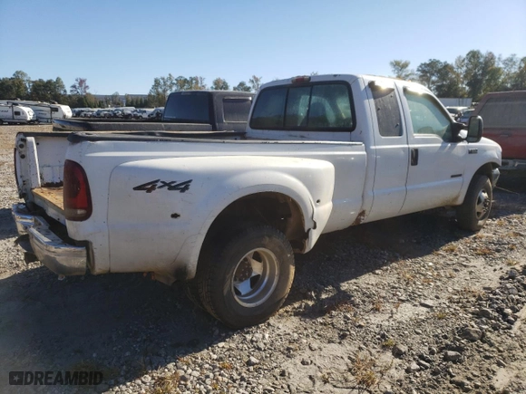 2000 Ford Super Duty F-350 DRW XL with VIN 1FTWX33F7YEC72776, listed as a Copart auction lot 76636584 with 359,117 mi miles and Salvage Title. Bid and sale history available at carsss.com. Image 3.