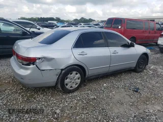 2003 Honda Accord LX with VIN 1HGCM563X3A144736, listed as a Copart auction lot 62928425 with 313,093 mi miles and Salvage title. Bid and sale history available at DreamBid. Image 3.
