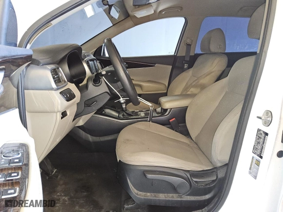 2019 Kia Sorento L with VIN 5XYPG4A37KG452762, listed as a Copart auction lot 43415695 with 165,513 mi miles and Clean Title. Bid and sale history available at carsss.com. Image 7.