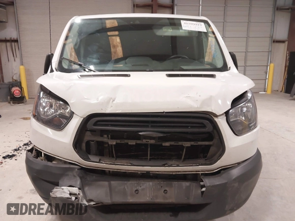 2019 Ford Transit z VIN 1FTYE1ZM4KKB38454, wystawiony jako IAAI lot #41599919 z przebiegiem 187 153 mil mil oraz . Historia ofert i sprzedaży dostępna na DreamBid. Obrazek 6.