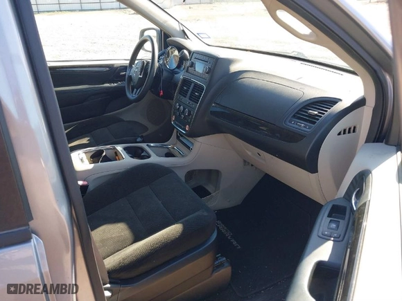 2016 Dodge Grand Caravan SXT with VIN 2C4RDGCG5GR319360, listed as a IAAI auction lot 41021858 with 92,606 mi miles. Bid and sale history available at carsss.com. Image 5.