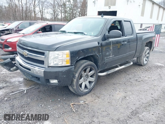 2011 Chevrolet Silverado 1500 LT with VIN 1GCRKSE39BZ300084, listed as a IAAI auction lot 41943867 with 157,056 mi miles and . Bid and sale history available at DreamBid. Image 17.