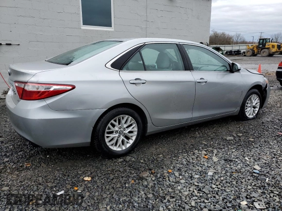 2017 Toyota Camry XLE z VIN 4T1BF1FK1HU694283, wystawiony jako Copart lot #51788175 z przebiegiem 94 249 mil mil oraz Szkoda całkowita • Salvage title. Historia ofert i sprzedaży dostępna na DreamBid. Obrazek 3.