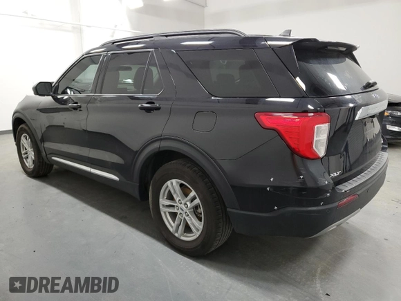 2024 Ford Explorer XLT with VIN 1FMSK8DH0RGA30729, listed as a Copart auction lot 49644855 with 31,806 mi miles and Salvage Title. Bid and sale history available at carsss.com. Image 2.