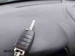 2015 Kia Soul with VIN KNDJN2A22F7792296, listed as a IAAI auction lot 41843650 with 207,181 mi miles. Bid and sale history available at carsss.com. Image 11.