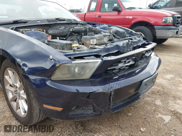 2011 Ford Mustang V6 with VIN 1ZVBP8AM9B5153645, listed as a IAAI auction lot 42109795 with 124,055 mi miles and . Bid and sale history available at carsss.com. Image 12.
