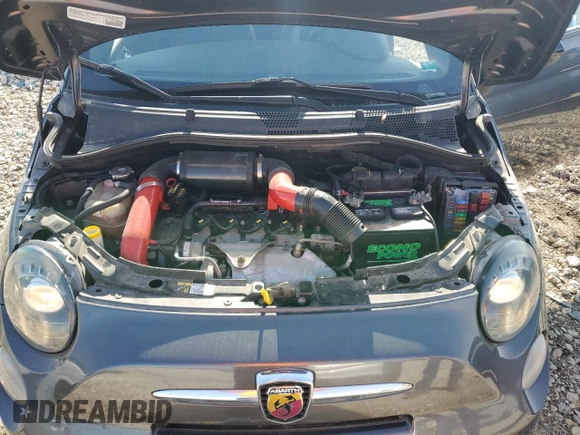 2015 FIAT 500 Abarth z VIN 3C3CFFFH7FT528128, wystawiony jako Copart lot #54179305 z przebiegiem 49 266 mil mil oraz Czysty tytuł • Clean title. Historia ofert i sprzedaży dostępna na DreamBid. Obrazek 11.