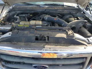 2000 Ford F-250 XL with VIN 1FTNX21S1YEB62621, listed as a Copart auction lot 87630545 with 204,488 mi miles and Salvage title. Bid and sale history available at DreamBid. Image 11.