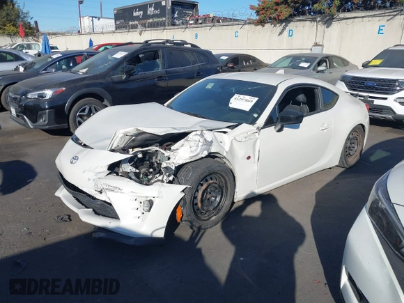 2018 Toyota 86 GT with VIN JF1ZNAE19J9701588, listed as a IAAI auction lot 41297869 with 44,508 mi miles. Bid and sale history available at carsss.com. Image 21.