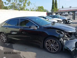 2013 Lincoln MKZ with VIN 3LN6L2G90DR828374, listed as a IAAI auction lot 42272529 with 137,640 mi miles and . Bid and sale history available at DreamBid. Image 13.