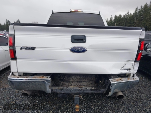 2014 Ford F-150 XL with VIN 1FTFW1EF1EKF65204, listed as a IAAI auction lot 41669195 with 84,882 mi miles. Bid and sale history available at carsss.com. Image 17.