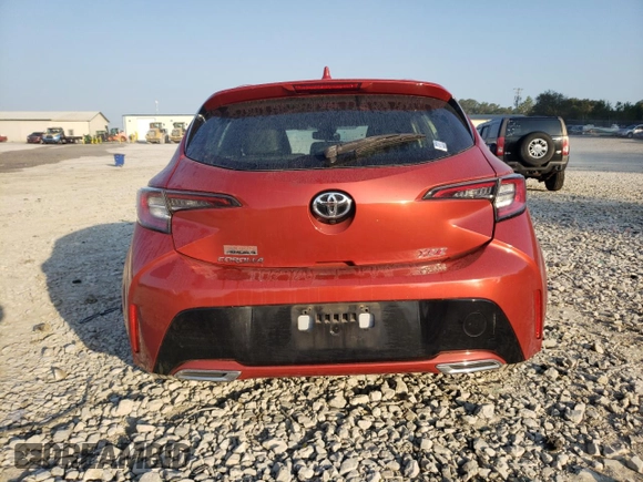 2019 Toyota Corolla Hatchback SE with VIN JTNK4RBE0K3014696, listed as a Copart auction lot 74961484 with 54,564 mi miles and Clean Title. Bid and sale history available at carsss.com. Image 6.