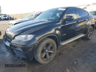 2010 BMW X6 xDrive35i z VIN 5UXFG4C52AL226768, wystawiony jako Copart lot #47052395 z przebiegiem 96 417 mil mil oraz Czysty tytuł • Clean title. Historia ofert i sprzedaży dostępna na DreamBid. Obrazek 1.