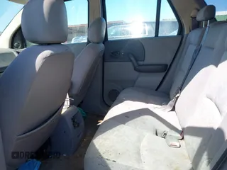 2003 Saturn VUE with VIN 5GZCZ23D63S883509, listed as a IAAI auction lot 42119027 with 497,158 mi miles and . Bid and sale history available at DreamBid. Image 8.
