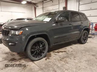 2017 Jeep Grand Cherokee Laredo with VIN 1C4RJFAG7HC886394, listed as a IAAI auction lot 40914121 with 66,895 mi miles. Bid and sale history available at carsss.com. Image 21.