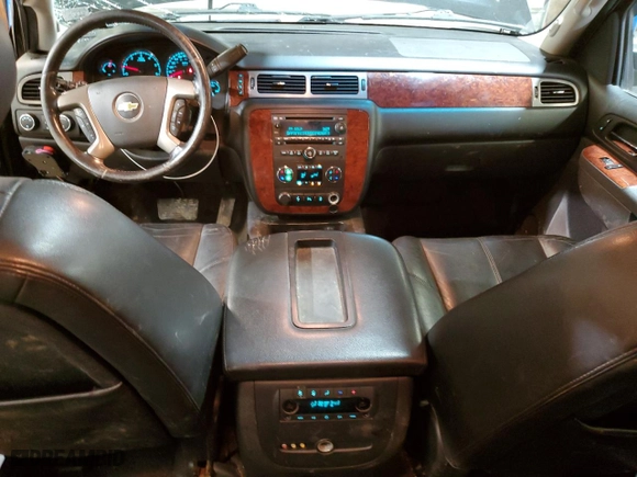 2013 Chevrolet Suburban LT with VIN 1GNSKJE73DR111018, listed as a Copart auction lot 48622865 with 256,055 mi miles and Salvage Title. Bid and sale history available at carsss.com. Image 8.