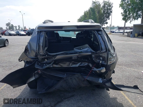 2015 Toyota Sienna SE with VIN 5TDXK3DCXFS680767, listed as a IAAI auction lot 42237107 with 105,912 mi miles and . Bid and sale history available at DreamBid. Image 17.