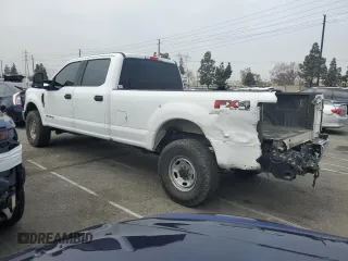2018 Ford F-250 XL z VIN 1FT7W2BT6JEC26399, wystawiony jako Copart lot #55043405 z przebiegiem 145 554 mil mil oraz Szkoda całkowita • Salvage title. Historia ofert i sprzedaży dostępna na DreamBid. Obrazek 2.