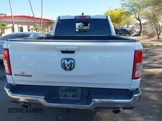 2022 Ram 1500 Big Horn z VIN 1C6RREBT6NN274404, wystawiony jako IAAI lot #42086856 z przebiegiem 66 000 mil mil oraz . Historia ofert i sprzedaży dostępna na DreamBid. Obrazek 17.