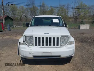 2012 Jeep Liberty Sport z VIN 1C4PJMAK7CW209305, wystawiony jako IAAI lot #42105378 z przebiegiem 136 617 mil mil oraz . Historia ofert i sprzedaży dostępna na DreamBid. Obrazek 12.