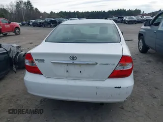 2003 Toyota Camry LE z VIN 4T1BE32K33U219697, wystawiony jako IAAI lot #42003327 z przebiegiem 217 500 mil mil oraz . Historia ofert i sprzedaży dostępna na DreamBid. Obrazek 16.
