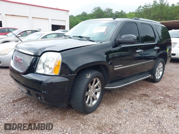 2013 GMC Yukon Denali z VIN 1GKS2EEFXDR305783, wystawiony jako IAAI lot #42305947 z przebiegiem 251 874 mil mil oraz . Historia ofert i sprzedaży dostępna na DreamBid. Obrazek 17.