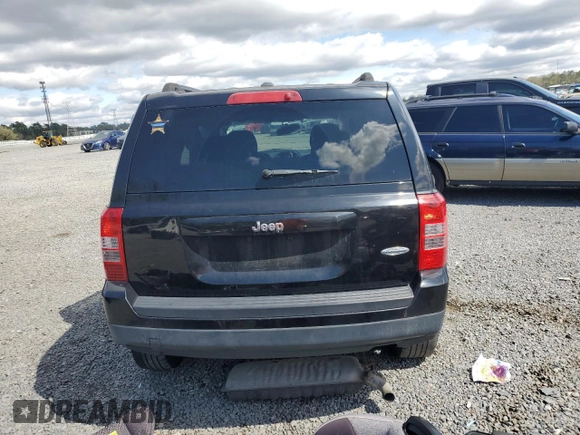 2017 Jeep Patriot Latitude with VIN 1C4NJPFB2HD183118, listed as a Copart auction lot 45502185 with 111,172 mi miles and Salvage Title. Bid and sale history available at DreamBid. Image 6.