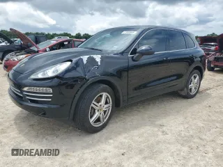 2014 Porsche Cayenne with VIN WP1AA2A26ELA95486, listed as a Copart auction lot 61993865 with 237,953 mi miles and Salvage title. Bid and sale history available at DreamBid. Image 1.