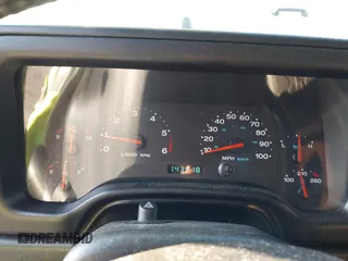 2005 Jeep Wrangler Unlimited with VIN 1J4FA44S65P335444, listed as a IAAI auction lot 41731093 with 143,918 mi miles. Bid and sale history available at carsss.com. Image 7.