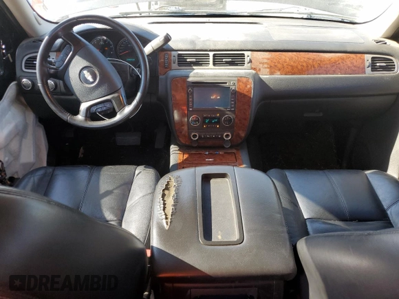 2008 Chevrolet Avalanche LTZ with VIN 3GNFK12308G274329, listed as a Copart auction lot 56370895 with 218,824 mi miles and Clean title. Bid and sale history available at DreamBid. Image 8.