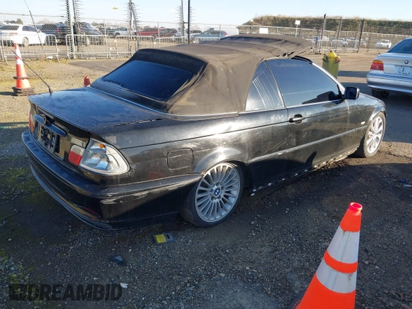 2001 BMW 3 Series 325Ci with VIN WBABS33421JY55150, listed as a IAAI auction lot 41436509 with 136,650 mi miles. Bid and sale history available at carsss.com. Image 4.