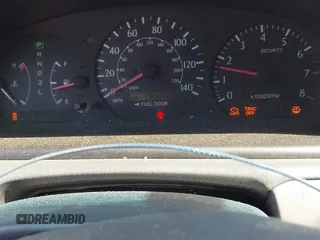2002 Toyota Solara SE z VIN 2T1FF28P92C592089, wystawiony jako IAAI lot #42340412 z przebiegiem 196 880 mil mil oraz . Historia ofert i sprzedaży dostępna na DreamBid. Obrazek 7.